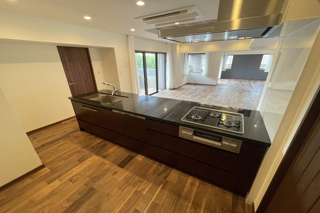 Condo in Minato City, Tokyo, Japan 2 - 18411775