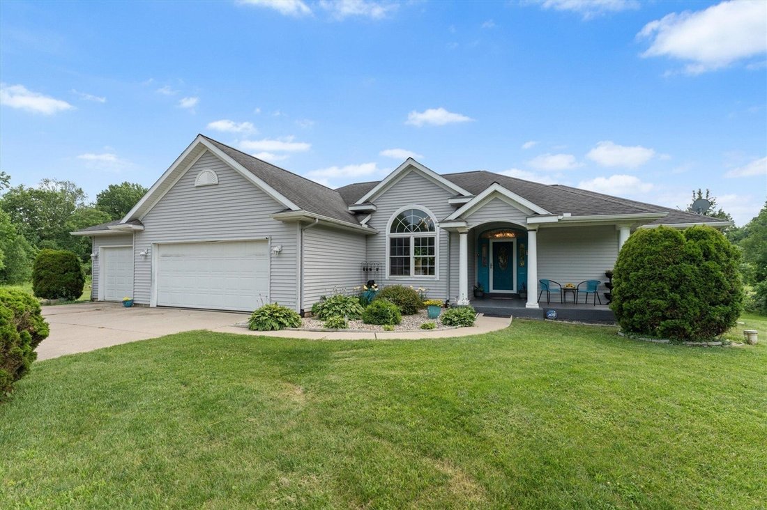 House in Vandalia, Michigan, United States 2 - 18416192