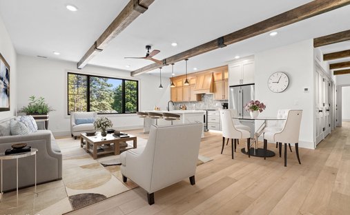 Condo in Charlevoix, Michigan, United States 1