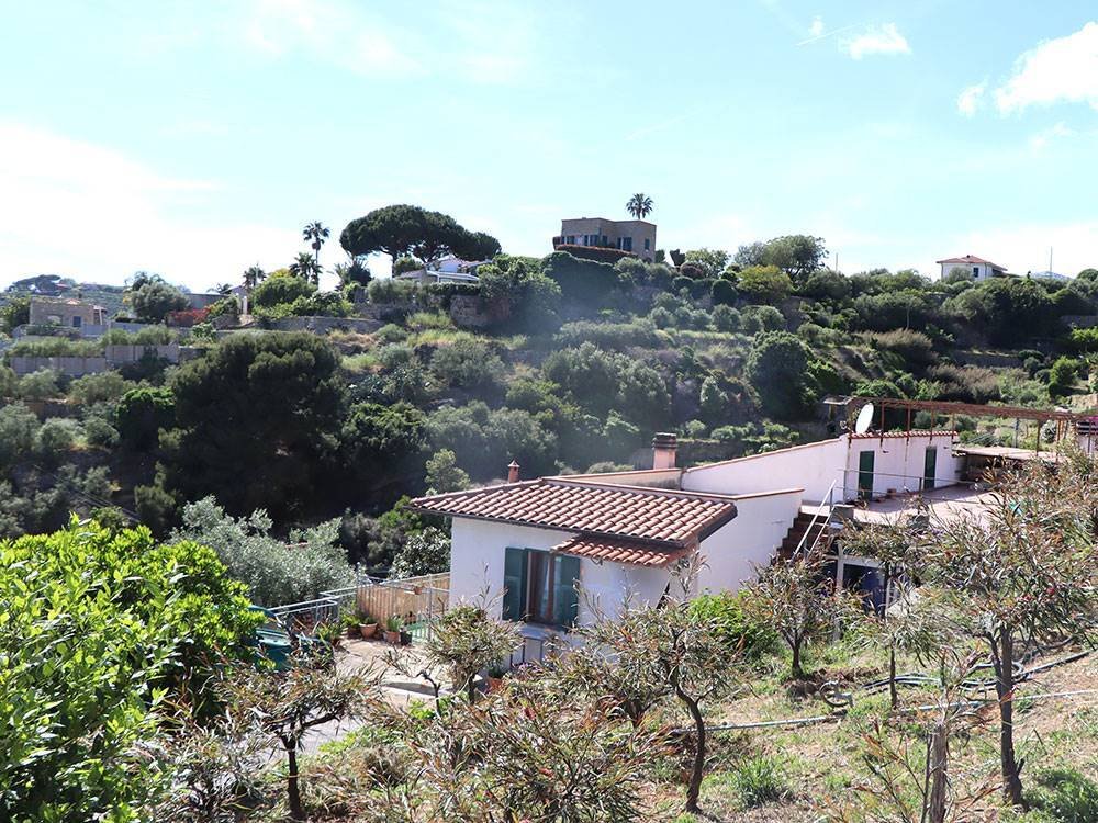 Villa in Bordighera, Liguria, Italy 2 - 18418469