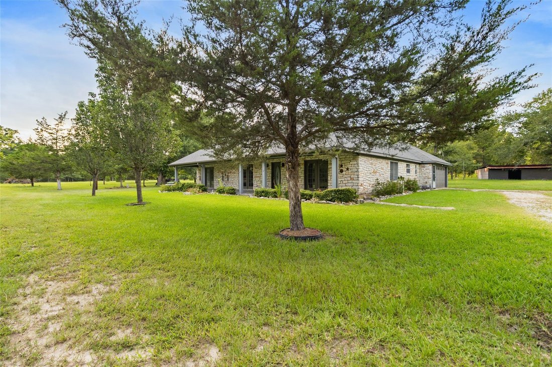 House in Oakhurst, Texas, United States 3 - 18413635