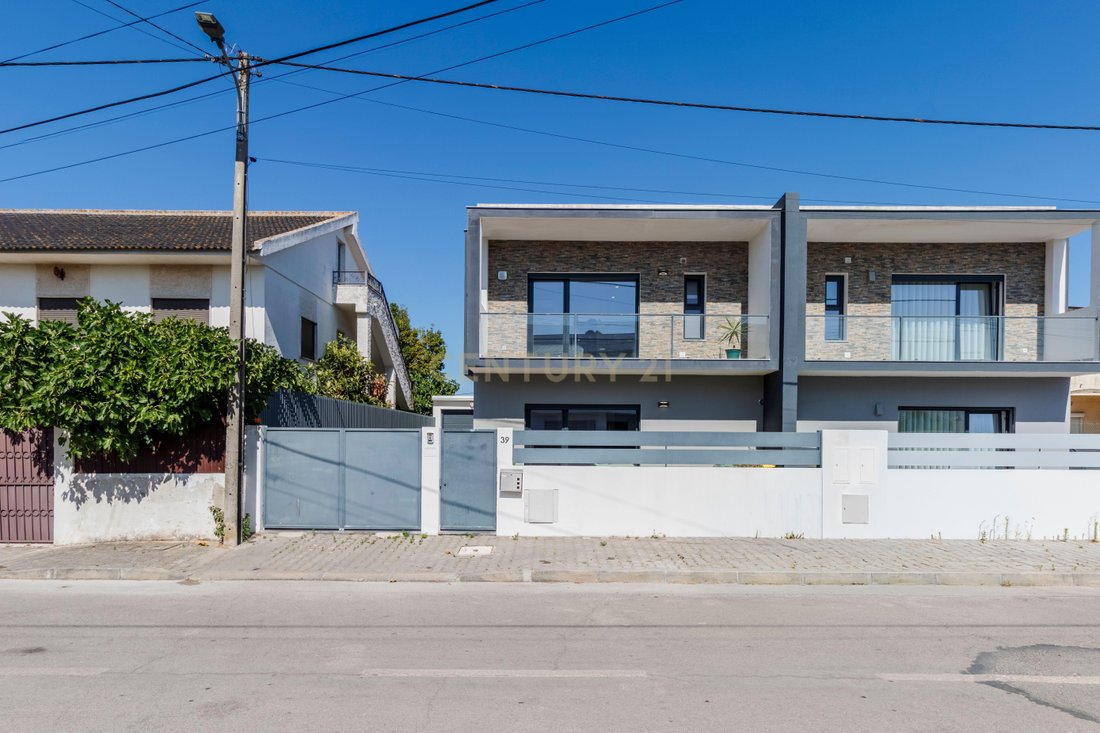 Villa in Fernao Ferro, Setubal, Portugal 1 - 18411957