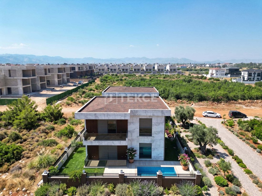 Villa in Döşemealtı, Antalya, Turkey 2 - 18415213