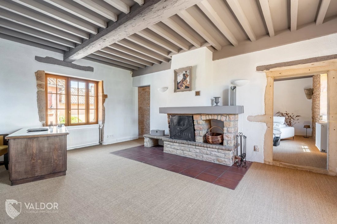 Estate in Liergues, Porte des Pierres Dorees, France 4 - 18413999