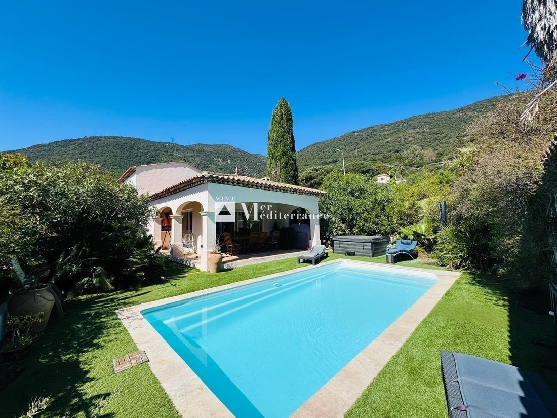 House in Sud, Cavalaire-sur-Mer, France 1 - 18409348