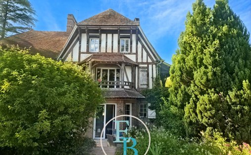 House in Centre Ville, L'Aigle, France 1