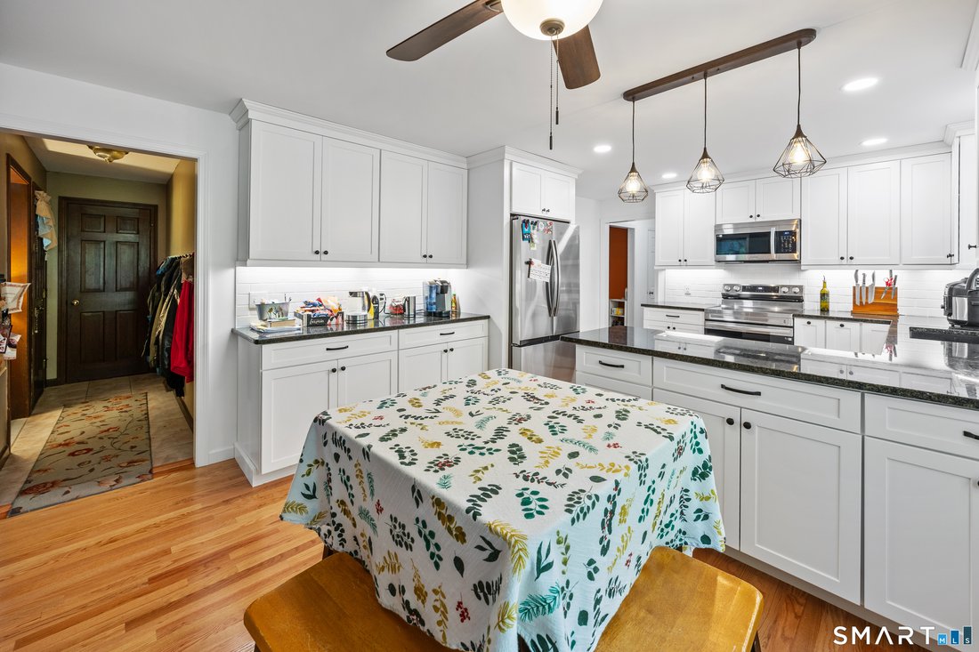 House in Somers, Connecticut, United States 5 - 18414472