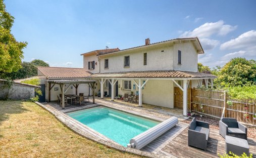 Maison à Saint-Caprais-de-Bordeaux, Nouvelle-Aquitaine, France 1