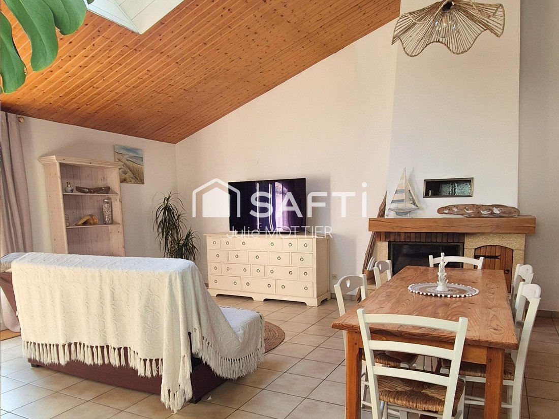 House in Saint-Clement-des-Baleines, Nouvelle-Aquitaine, France 4 - 17664508
