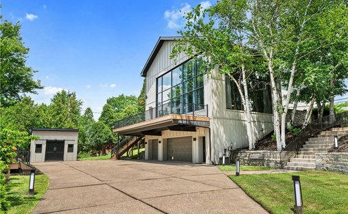 House in Mount Lebanon, Pennsylvania, United States 1