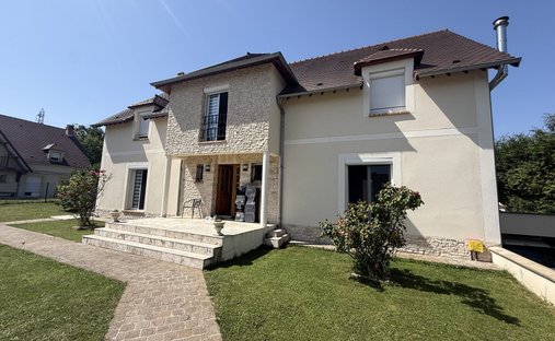 House in La Chapelle-Longueville, Normandy, France 1