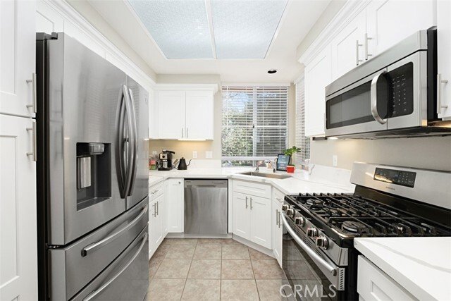 Condo in Irvine, California, United States 3 - 18195399