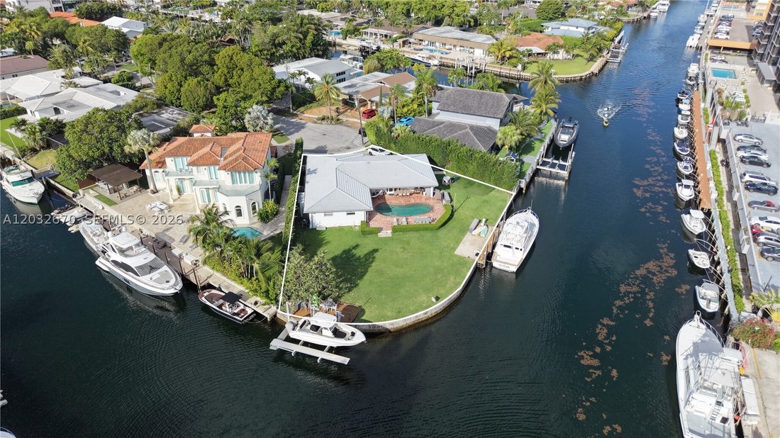 House in North Miami Beach, Florida, United States 3 - 18113020