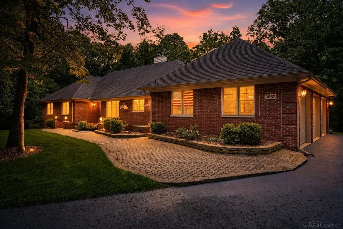 House in Lakeville, Michigan, United States 1 - 18414432