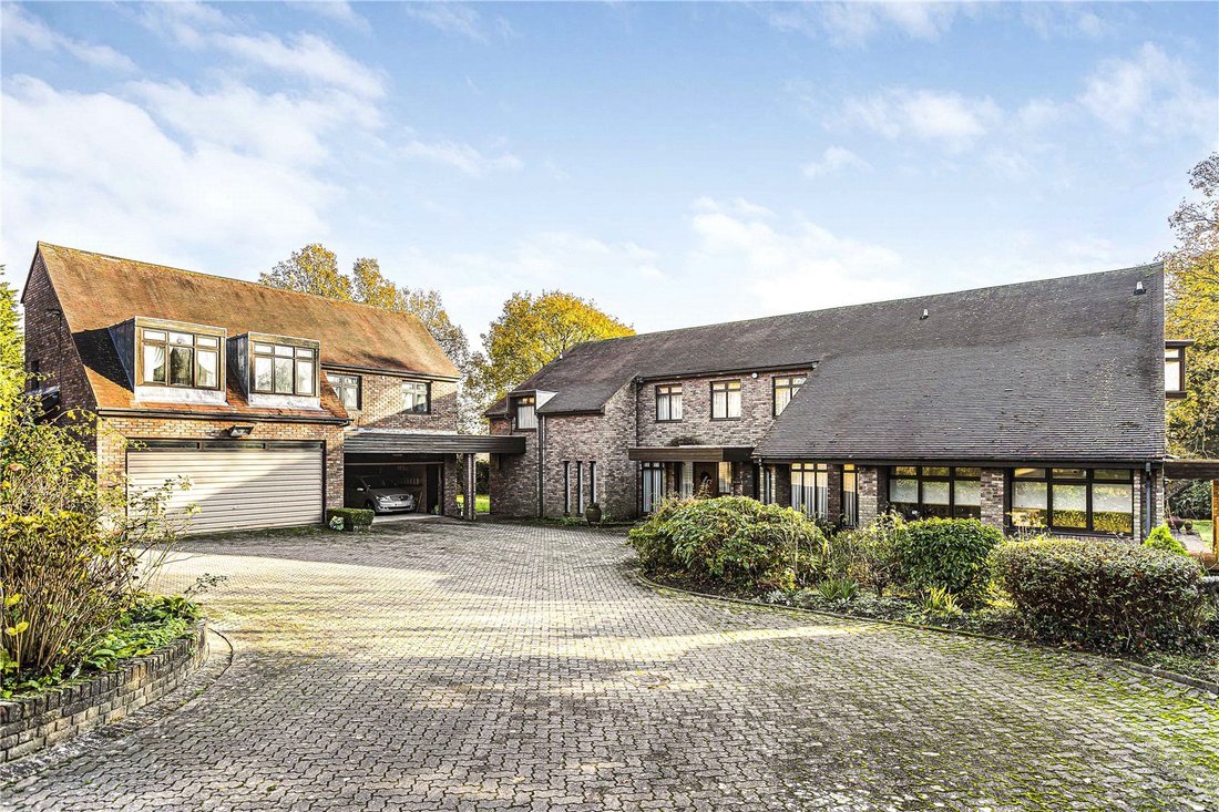 House in Barnet, England 1 - 18413298