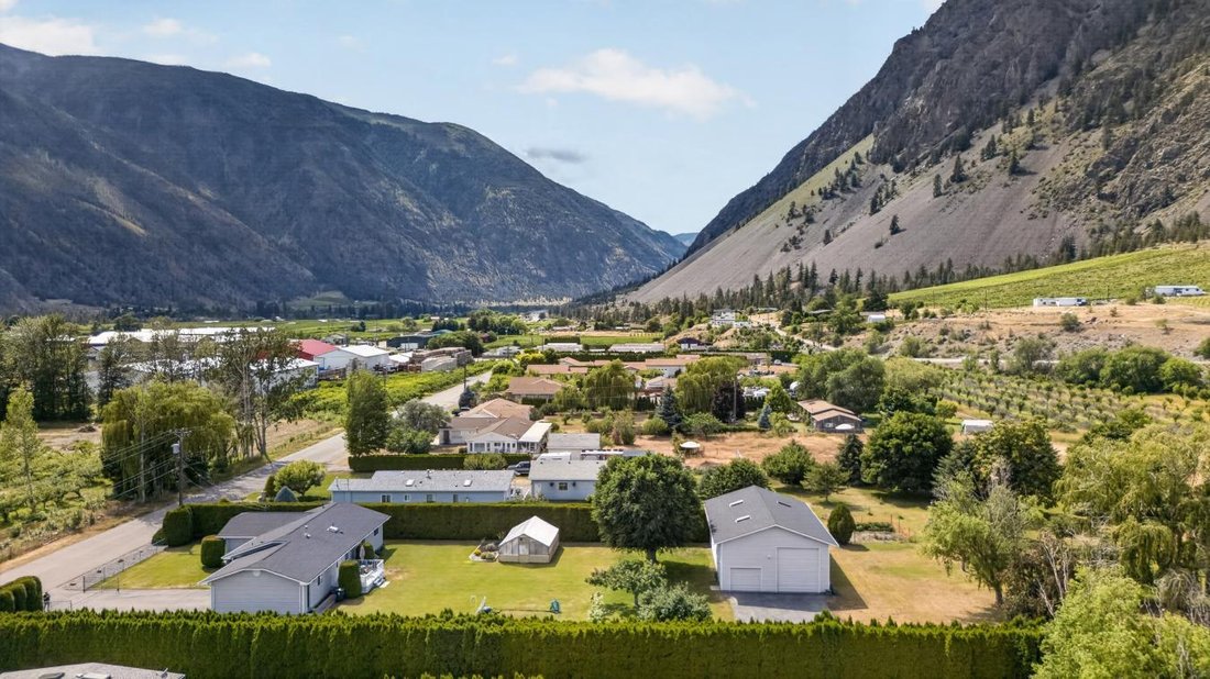 House in Keremeos, British Columbia, Canada 5 - 18412000