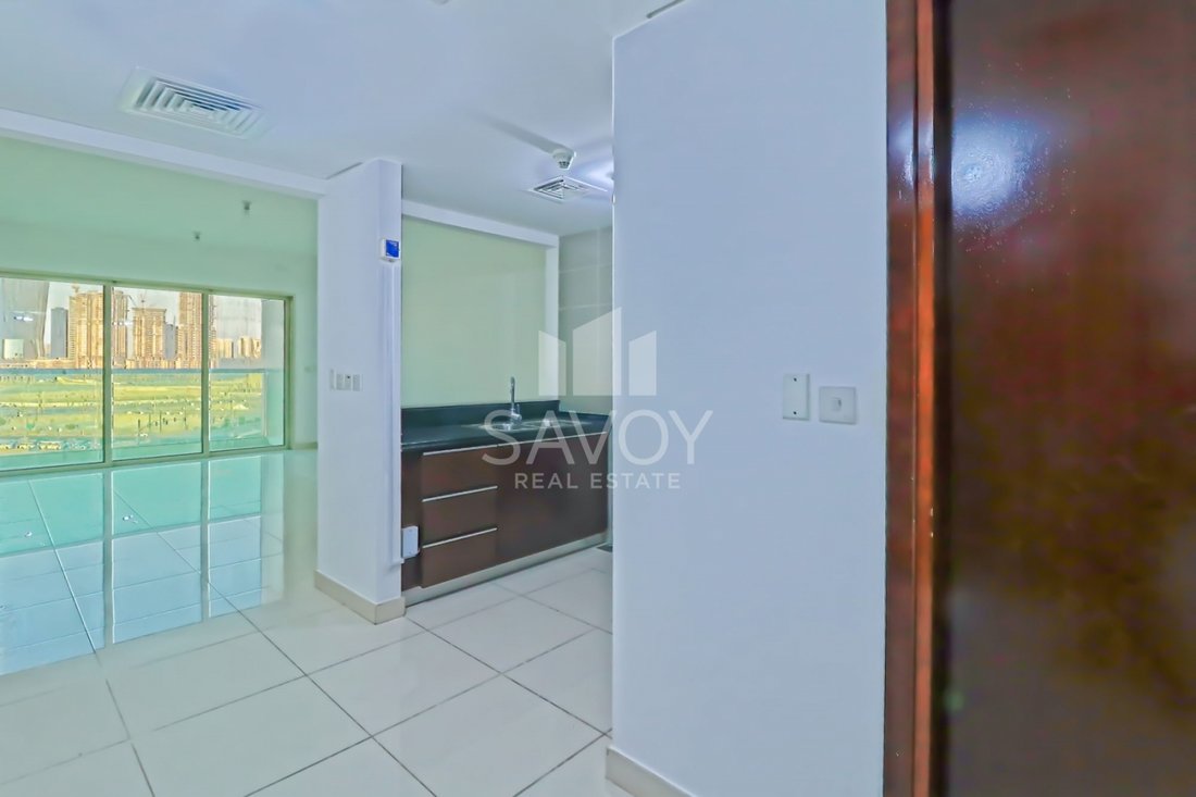 Apartment in Al Reem Island / Jazeerat Al Reem, Abu Dhabi Emirate, United Arab Emirates 4 - 18417581
