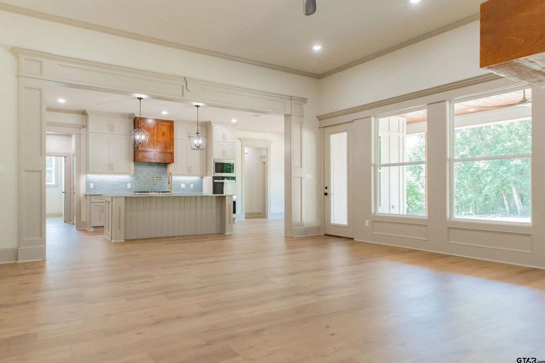 House in Tyler, Texas, United States 3 - 18112147