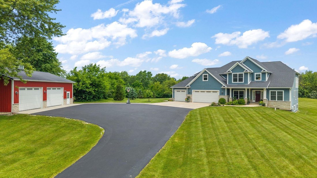 House in Crown Point, Indiana, United States 2 - 18418819