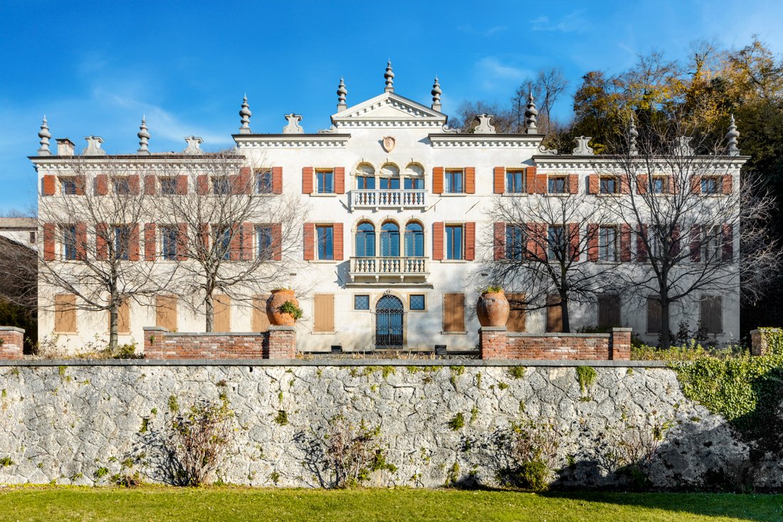 Villa in Asolo, Veneto, Italy 1 - 18412038