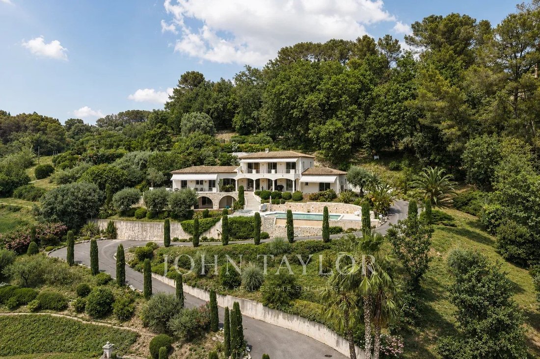 House in Vence, Provence-Alpes-Côte d'Azur, France 1 - 18417692