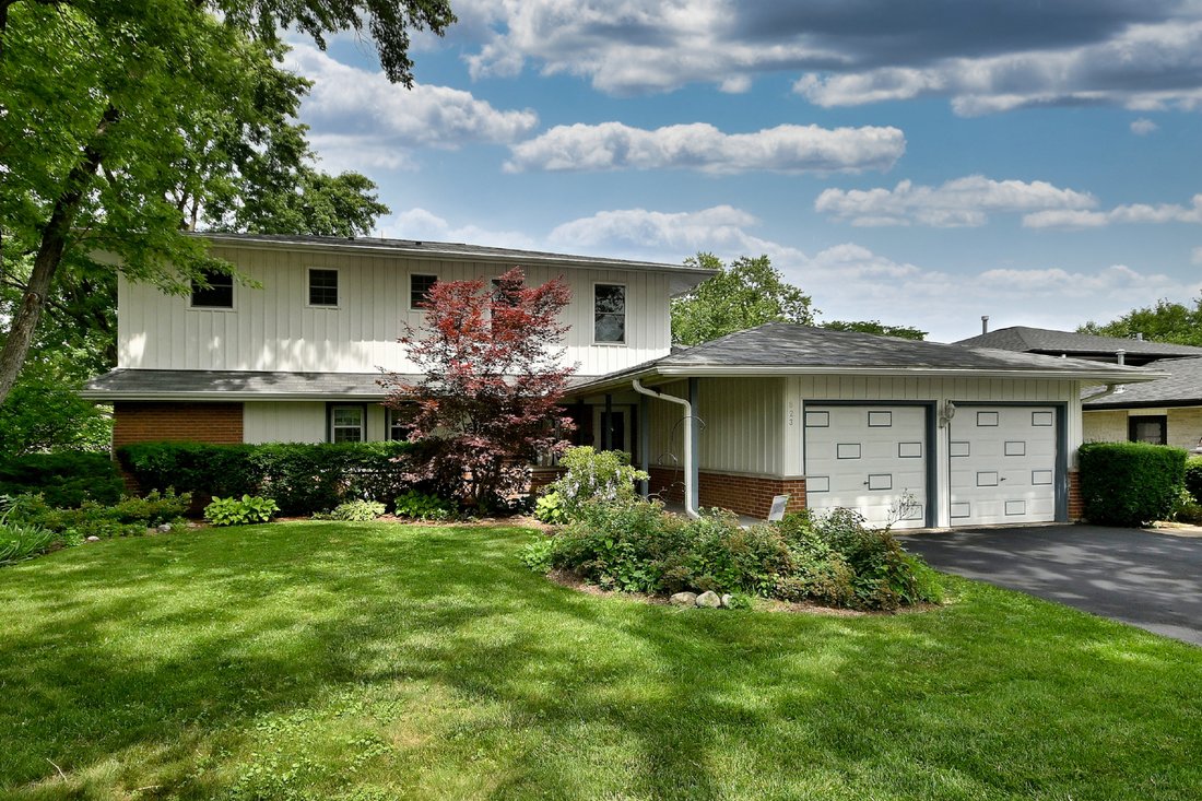 House in Elk Grove Village, Illinois, United States 1 - 18413652