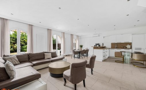 House in Les Lilas, Ile-de-France, France 1