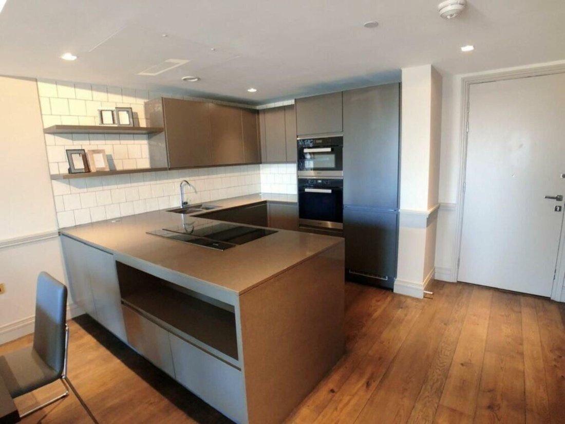 Apartment in Hammersmith, Hammersmith and Fulham, England 3 - 18413388