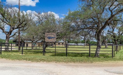 House in Glen Rose, Texas, United States 1