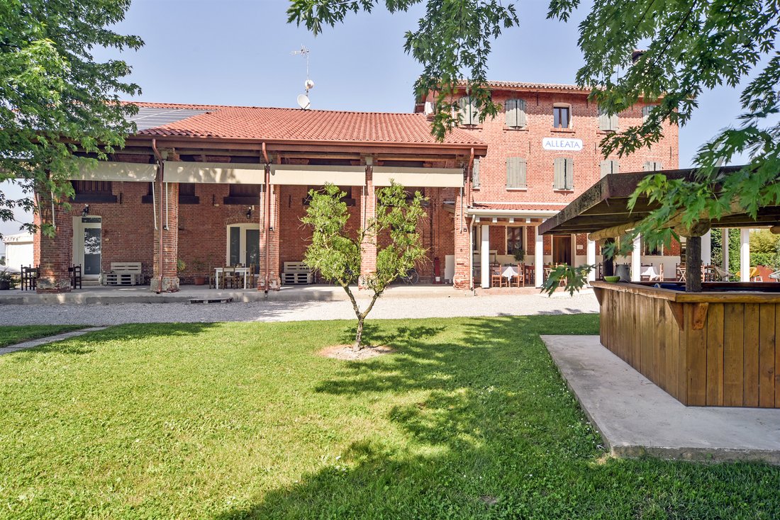 Farm Ranch in Caorle, Veneto, Italy 2 - 18412057