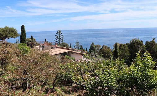 Villa in Bordighera, Liguria, Italy 1