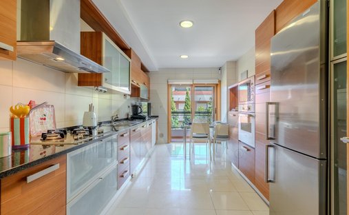 Appartement à Carnaxide et Queijas, Lisbonne, Portugal 1