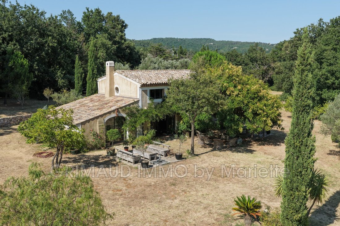 Villa in La Garde-Freinet, Provence-Alpes-Côte d'Azur, France 1 - 16997049