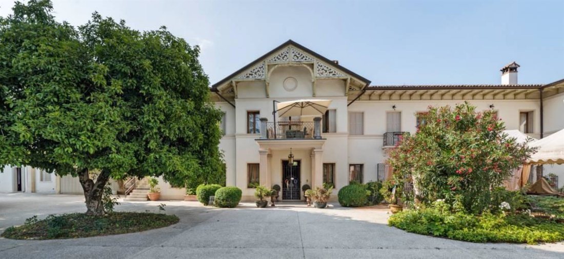 Villa in City Center, Conegliano, Veneto 1 - 18412087