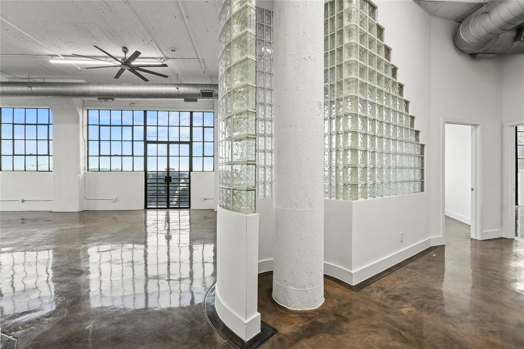 Condo in Dallas, Texas, United States 3 - 18417320