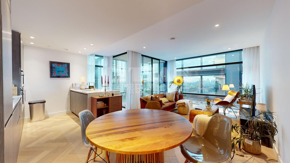 Apartment in EC2, Islington, England 2 - 18413384