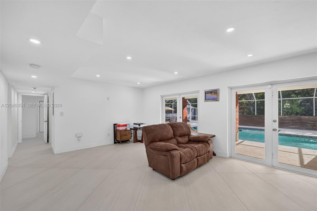 Casa a Cutler Bay, Florida, Stati Uniti 3 - 18409320