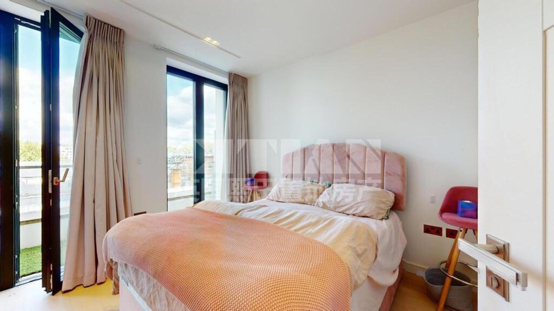 Apartment in WC2, Westminster, England 4 - 18413296