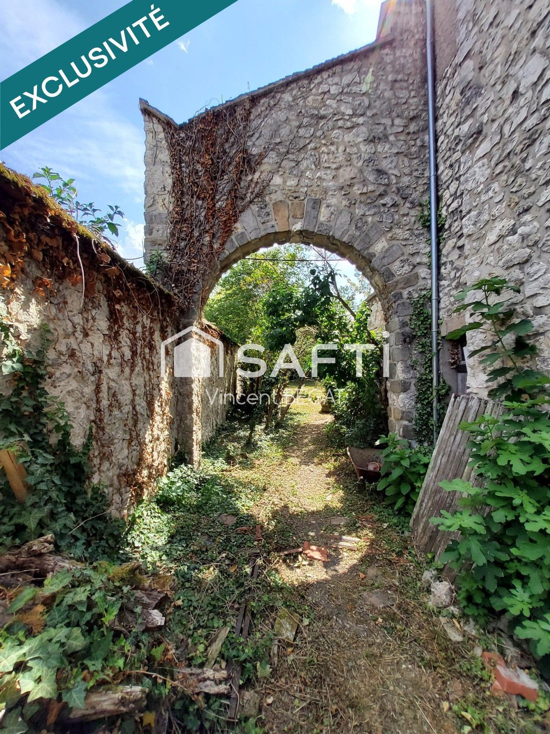 House in Moret-Loing-et-Orvanne, Ile-de-France, France 5 - 17349379