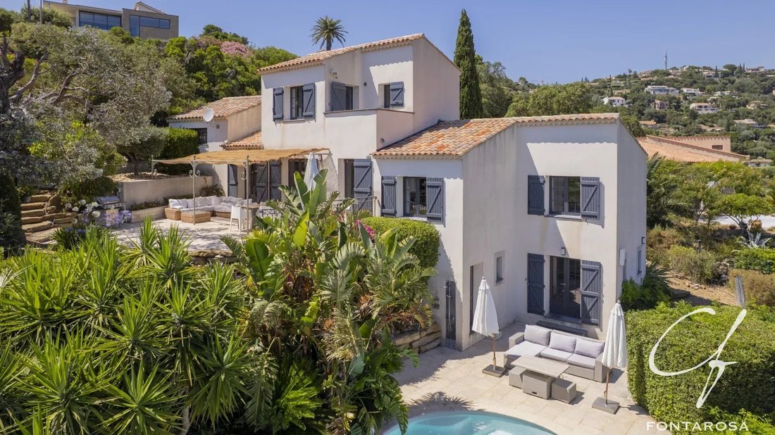Villa in Les Issambres, Roquebrune-sur-Argens, France 3 - 18415182