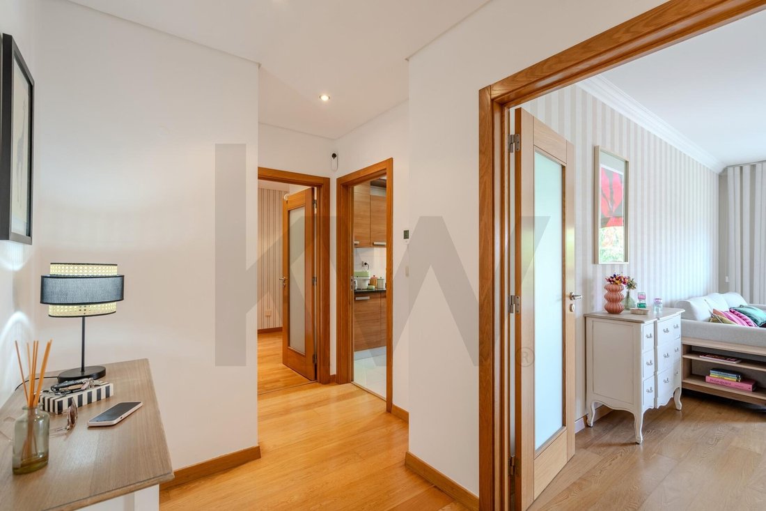 Apartment in Carnaxide e Queijas, Lisbon, Portugal 5 - 18411042