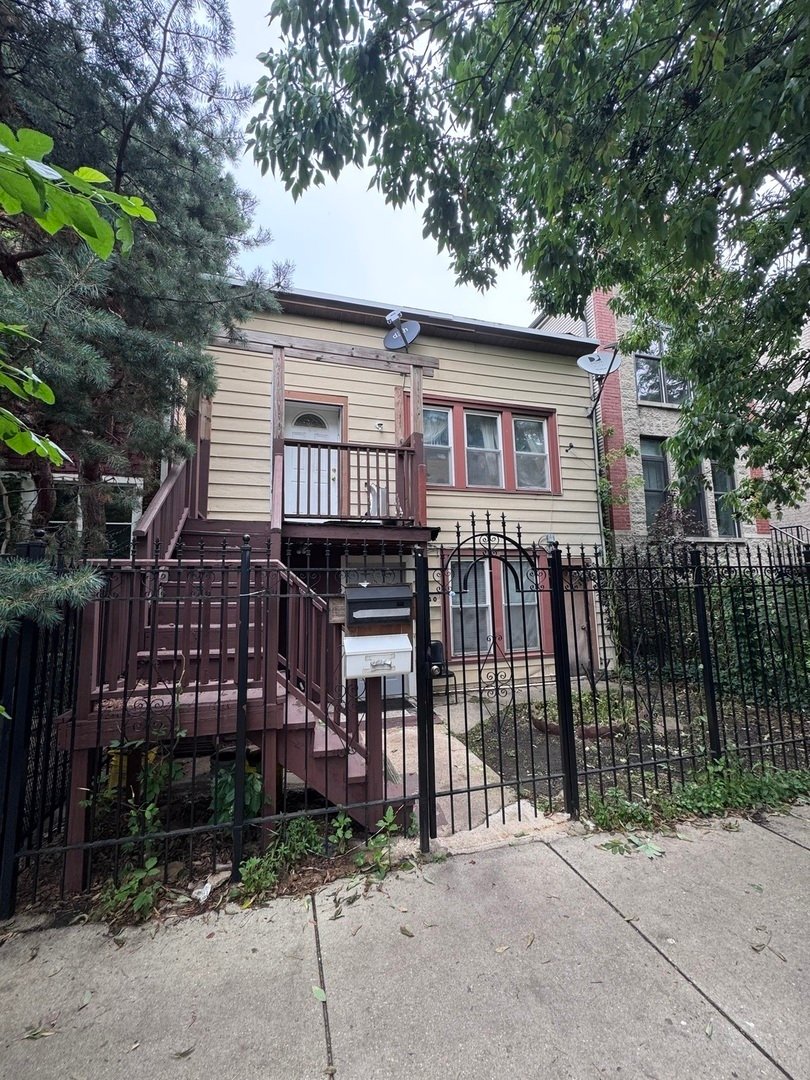 Chicago, Illinois, United States 2 - 18411383