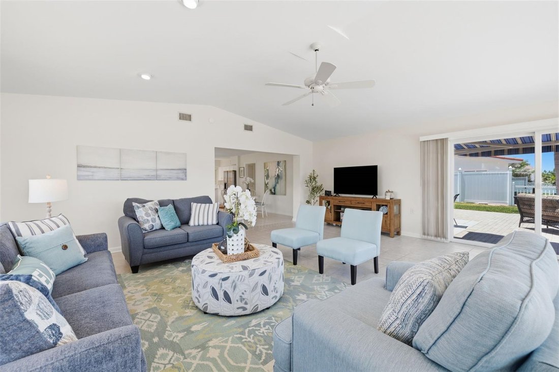 House in St. Pete Beach, Florida, United States 5 - 18410938