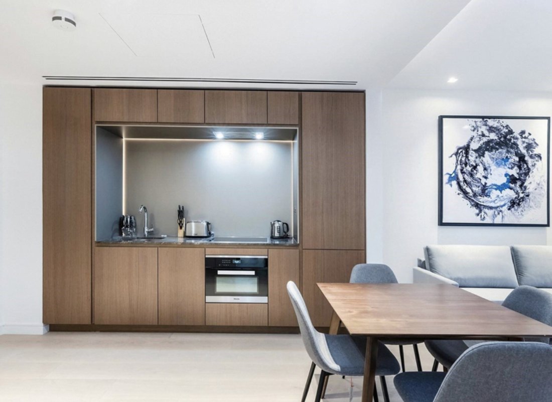 Apartment in WC2, Westminster, England 2 - 18413390