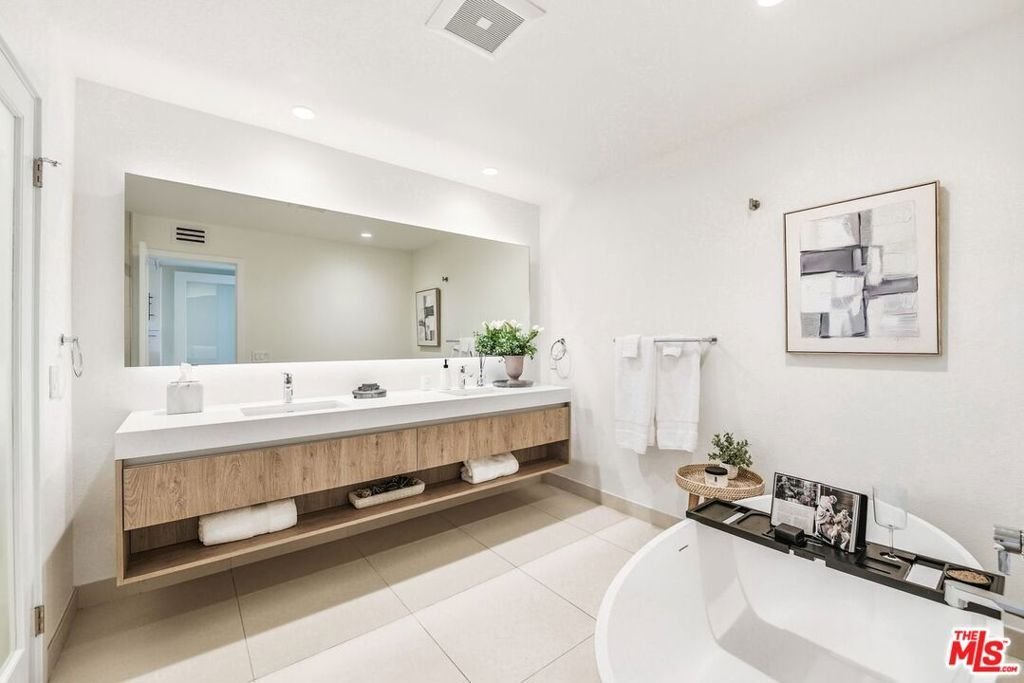 Condo in Malibu, California, United States 5 - 18414763
