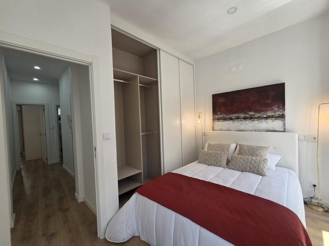 Apartment in Arroios, Lisbon, Portugal 2 - 17073080