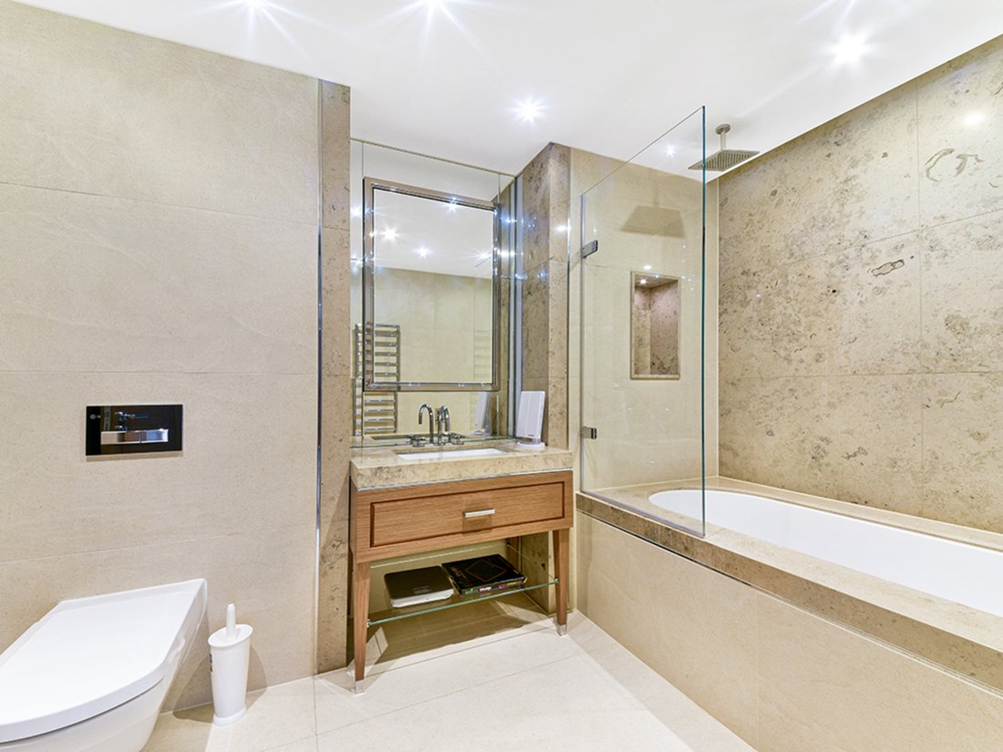 Apartment in WC2, Westminster, England 5 - 18413362