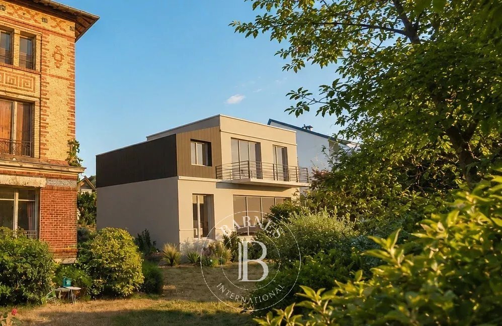 Land in Les Aulnettes, Viroflay, France 4 - 17976333