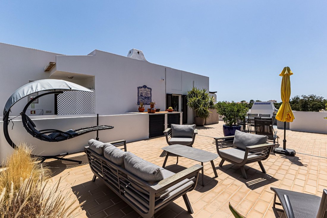 Apartment in Olhos de Agua, Algarve, Portugal 2 - 18412327