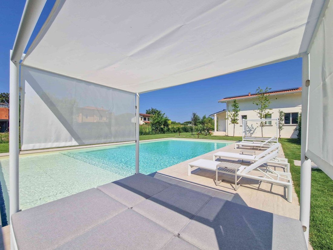 House in Caranna-Vaiana, Forte dei Marmi, Tuscany 3 - 18414444